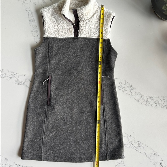 Title nine Callitrix Fleece vest dress - Picture 9 of 9